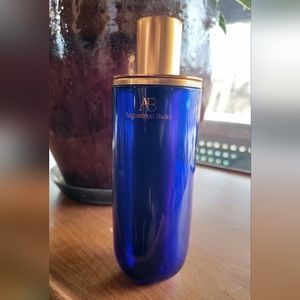 Augustine Bader Serum glass vessel